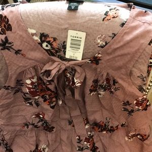 Torrid Floral Babydoll Tank, Size 3